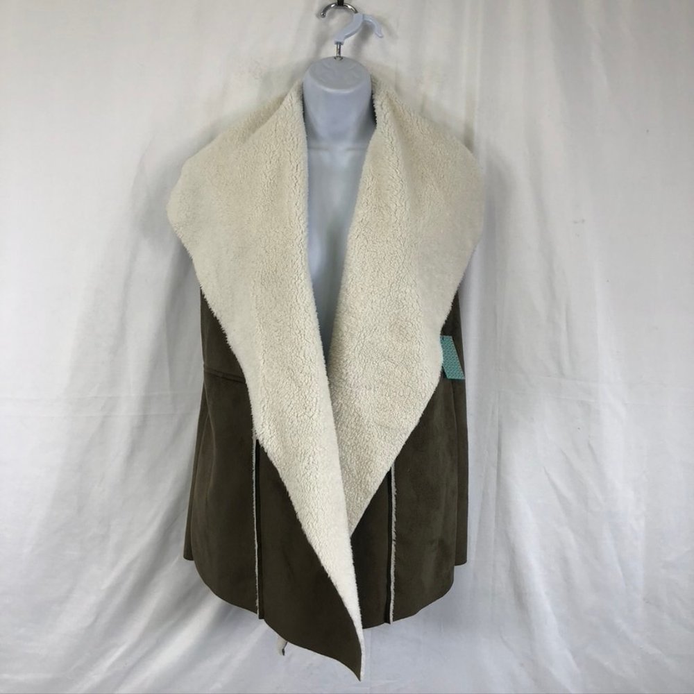 Susina Faux Shearling&Faux Suede Vest, Dark Green